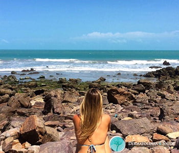 dicas-para-os-cabelos-no-verao-dermatologia-e-saude-1